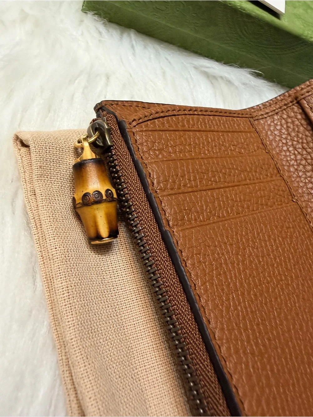 SOLD‼️Gucci GG Bamboo Grained Leather Bifold Compact Wallet - Picture 7 of 14